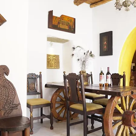 Mili Art Holiday home Melanes